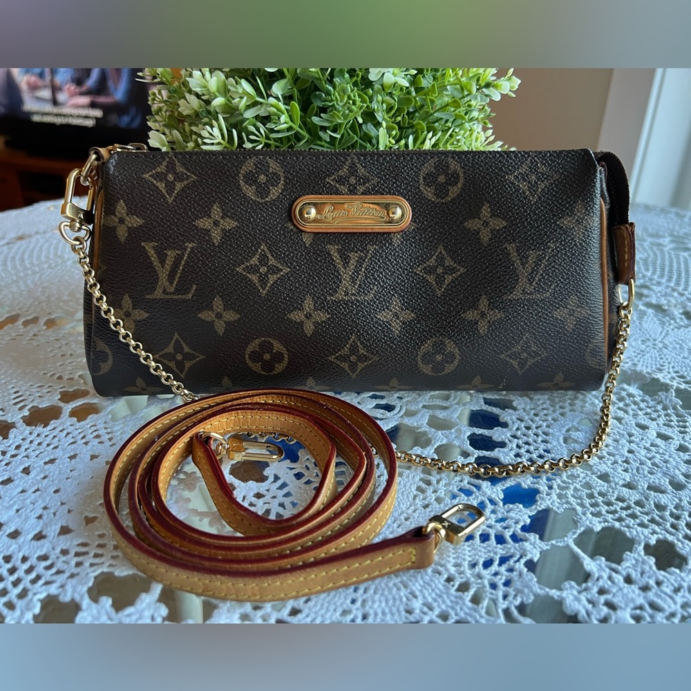 Louis Vuitton Eva Clutch